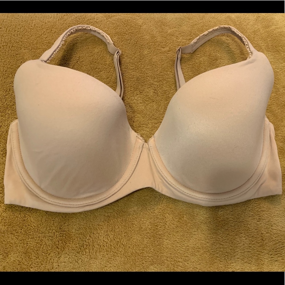 Victoria’s Secret 32 DD
